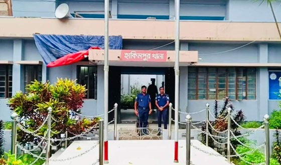 হিলিতে মহিলার ঝুলন্ত মরদেহ উদ্ধার