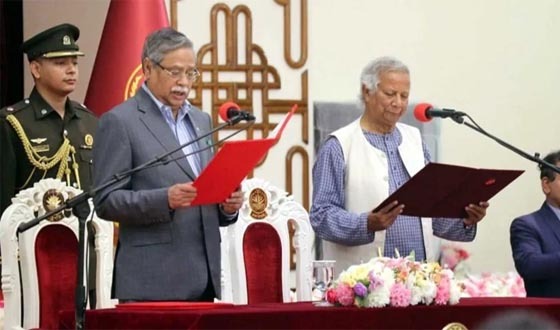 অন্তর্বর্তী সরকারের এক বছর: অর্জন, প্রত্যাশা ও সংশয়ের সন্ধিক্ষণে বাংলাদেশ