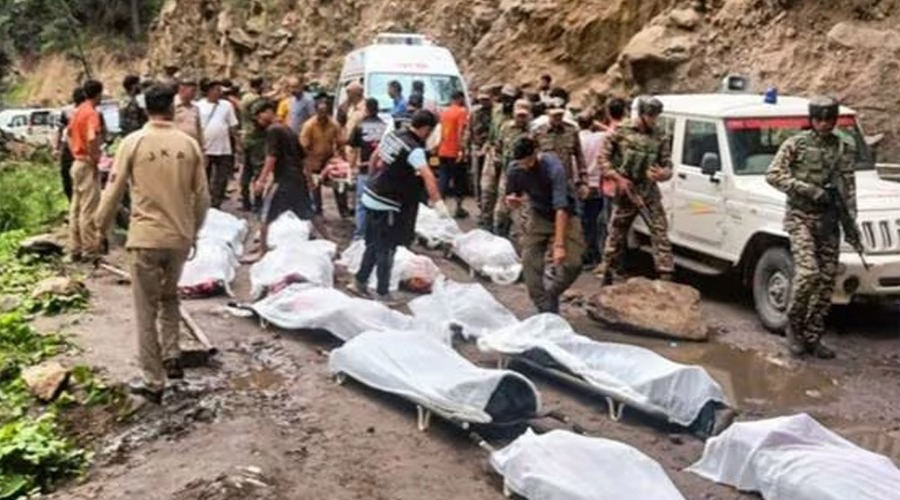 কাশ্মীরে ‘মেঘ বিস্ফোরণে’ ভয়াবহ বন্যা: মৃত্যু সংখ্যা বেড়ে ৪৬