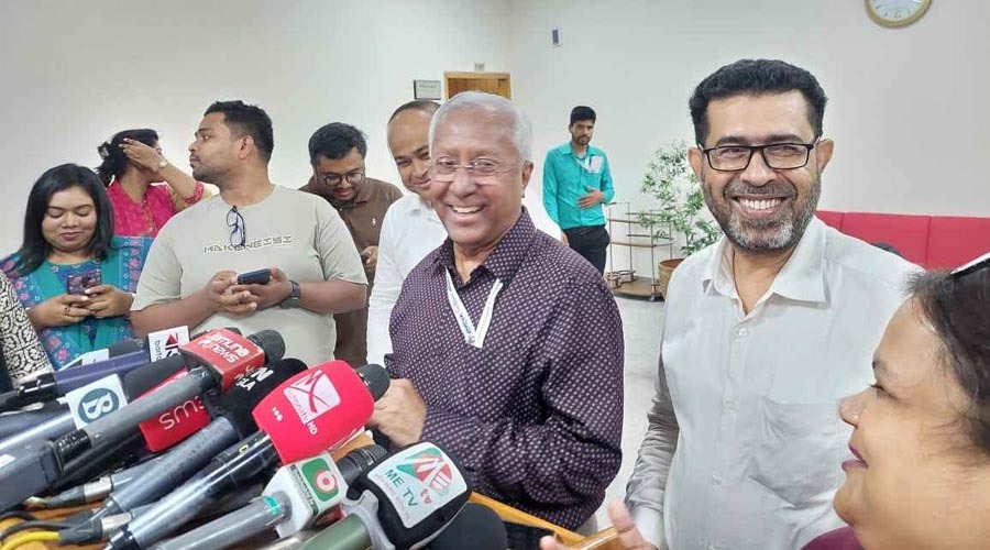 আসন্ন জাতীয় নির্বাচন: নতুন কেন্দ্র নয়, সমন্বয়েই সমাধান খুঁজছে নির্বাচন কমিশন