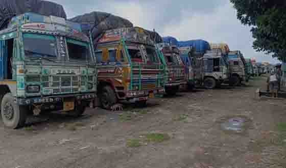 শুল্ক জটিলতা কাটিয়ে খালাশের অপেক্ষায় আমদানিকৃত চাল