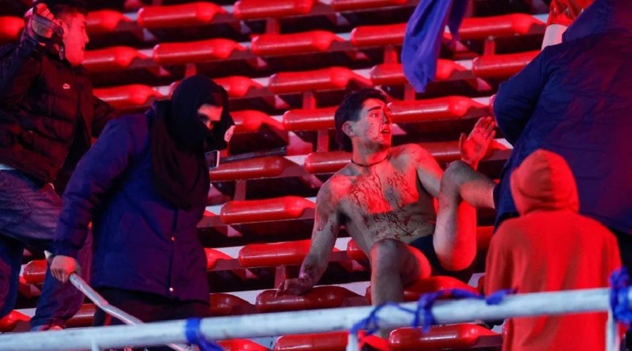 আর্জেন্টিনায় সমর্থকদের সহিংসতায় পণ্ড হলো ম্যাচ