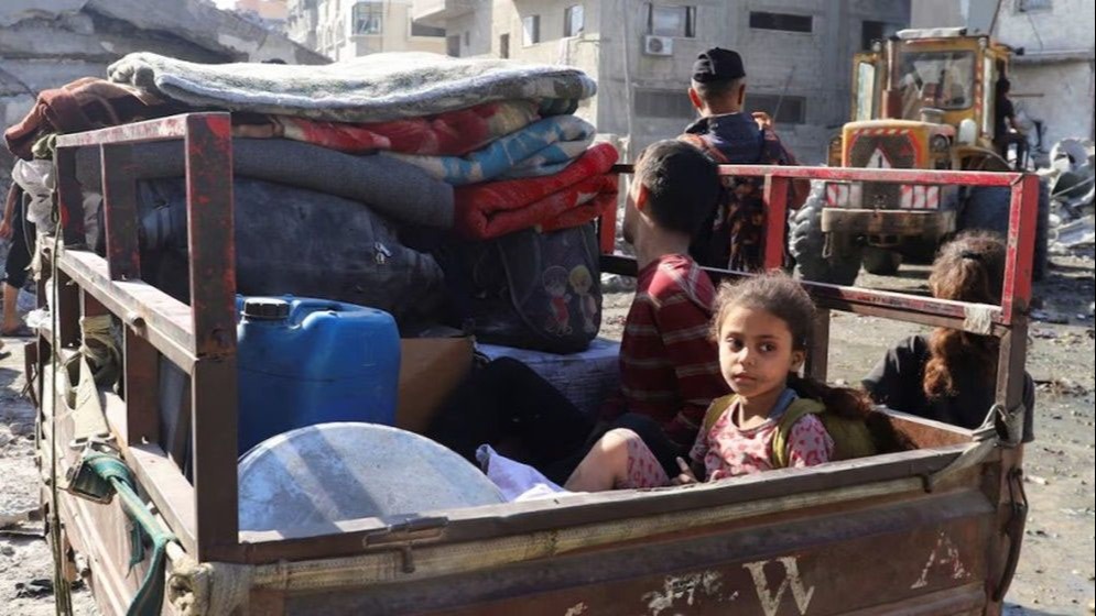 গাজায় ইসরায়েলি হামলায় নিহত আরও ৬৪, সহায়তার লাইনে প্রাণ গেল ১৩ জনের