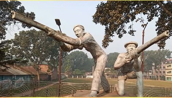 ঝিনাইদহবাসীর জাতীয় পতাকা হাতে বিজয় উল্লাসের দিন ৬ ডিসেম্বর