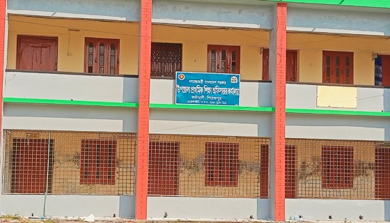 কাউখালীতে প্রাইমারি স্কুলের বায়োমেটিক হাজিরা ক্রয়ে দুর্নীতির অভিযোগ