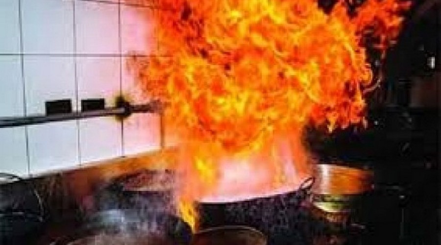 সোনারগাঁওয়ে গ্যাসের চুলা বিস্ফোরণ, দগ্ধ ৪