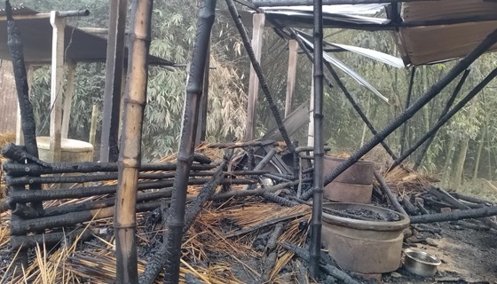 শৈলকুপায় আগুনে পুড়ে ৫ লক্ষ টাকার ক্ষতি