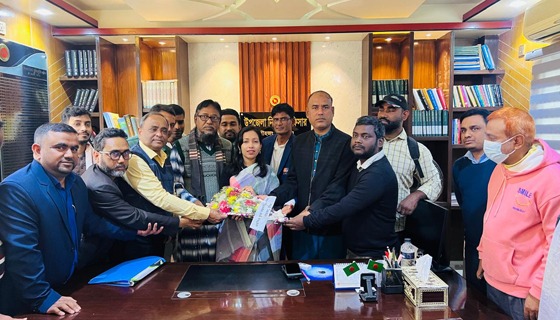 লৌহজংয়ের এমপিও শিক্ষক পরিষদের সঙ্গে ইউএনও মিতুর সাক্ষাৎ