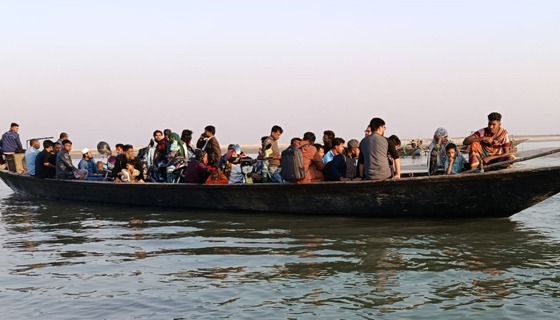 সারিয়াকান্দিতে যমুনায় নাব্যতা সংকট দুর্ভোগ নৌ-চলাচলে