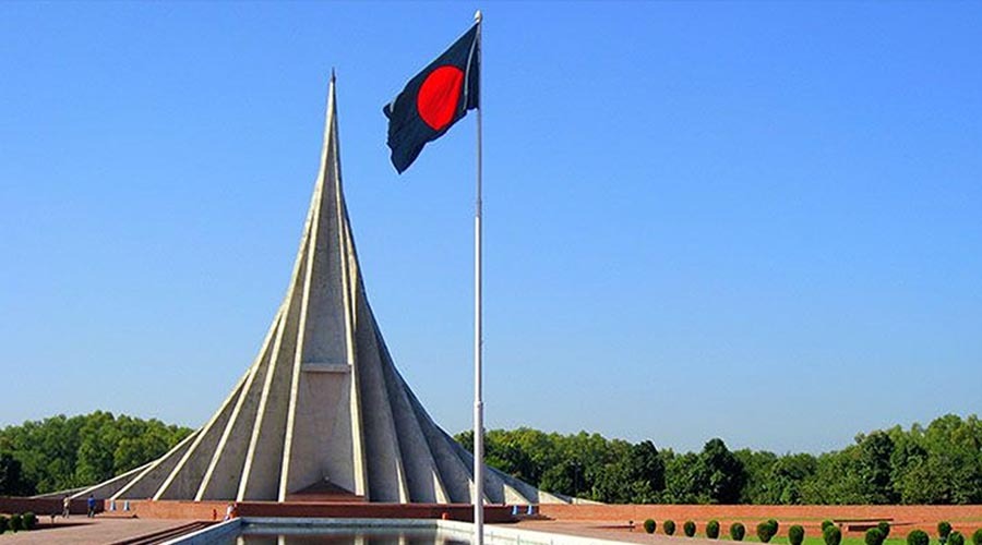 চিরগৌরবে সমুজ্জ্বল মহান বিজয় দিবস আজ