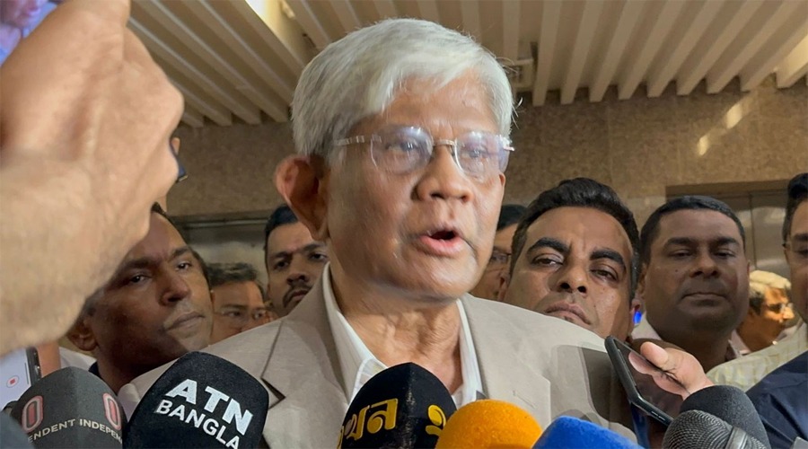 বিদেশে হাদির সম্পূর্ণ চিকিৎসা ব্যয় দেবে সরকার: অর্থ উপদেষ্টা