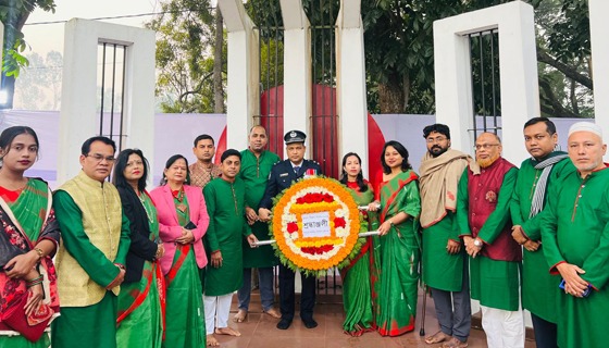 লৌহজংয়ে মহান বিজয় দিবস উপলক্ষে শহীদদের প্রতি শ্রদ্ধা নিবেদন