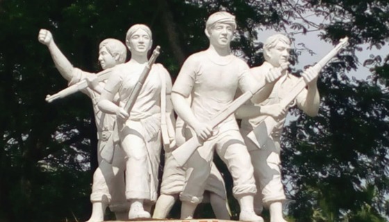 বিজয়ের চারদিন পর চাটমোহর হানাদার মুক্ত হয়