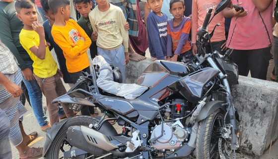 হাদি হত্যার প্রতিবাদ মিছিল শেষে সড়ক দুর্ঘটনায় ২ যুবকের মৃত্যু