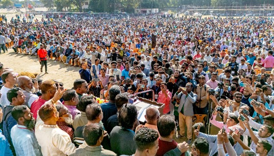 নওগাঁ-৩ আসনে প্রকাশ্যে আচরণ বিধি লঙ্ঘন, জনমনে সমালোচনার ঝড়