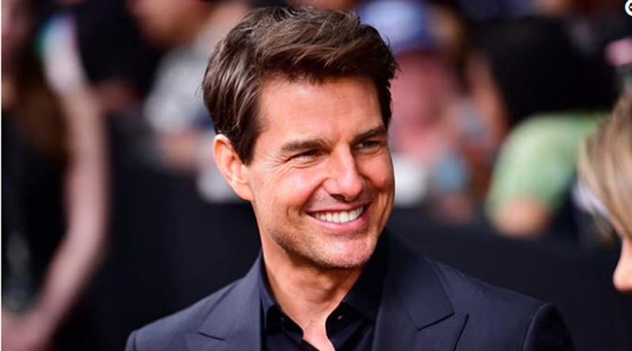 বিচ্ছেদের কষ্ট ঝেড়ে আবার ডেটিংয়ে নামছেন টম ক্রুজ