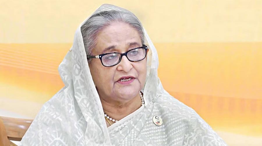 মেঘনা-গোমতী সেতুর টোল দুর্নীতি, শেখ হাসিনাসহ ১৭ জনের বিদেশ গমনে নিষেধাজ্ঞা