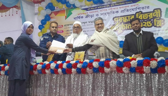 চিরিরবন্দরে অভিভাবক সমাবেশ ও কৃতি শিক্ষার্থীদের সংবর্ধনা