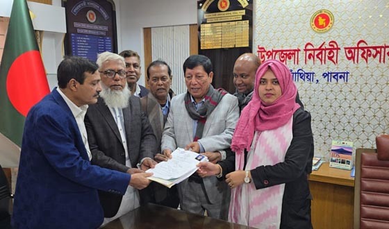 পাবনা-১ আসনে বিএনপি প্রার্থী ভিপি শামসুর রহমানের মনোনয়নপত্র জমা