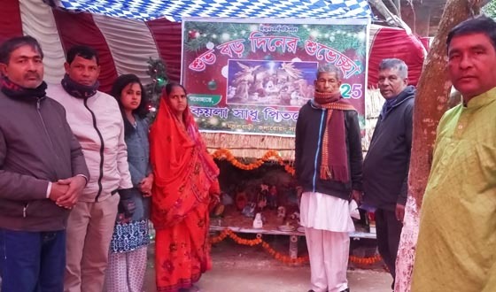 কলারোয়ায় উৎসবমুখর পরিবেশে বড়দিন উদযাপিত