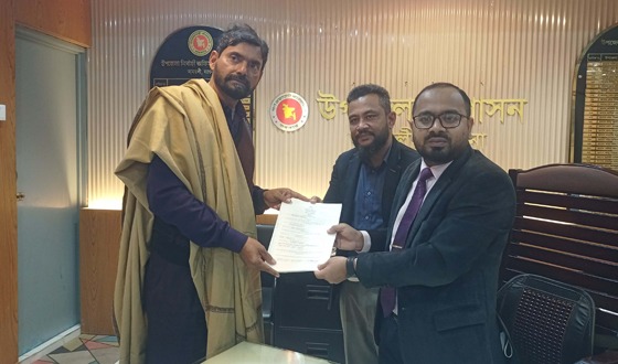 আমতলীতে এক স্বতন্ত্র প্রার্থীর মনোনয়নপত্র দাখিল