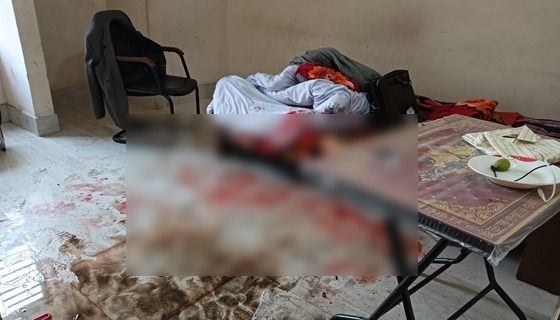 বেগমগঞ্জে হাসপাতালে সন্ত্রাসী হামলা,ভাঙচুর, লুটপাট