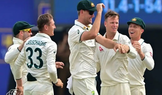 শ্রীলঙ্কাকে লজ্জাজনক হার উপহার দিলো অস্ট্রেলিয়া