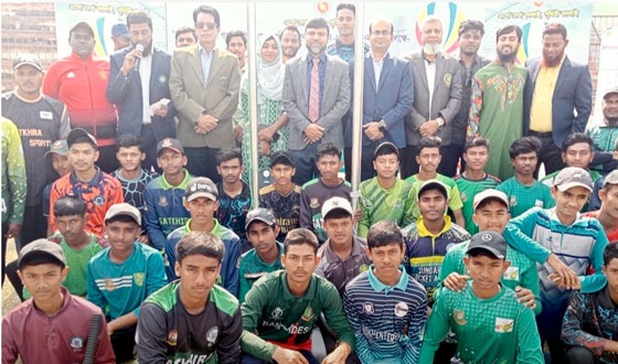 সাতক্ষীরায় সিক্স-এ-সাইড ক্রিকেট টুর্নামেন্ট উদ্বোধন