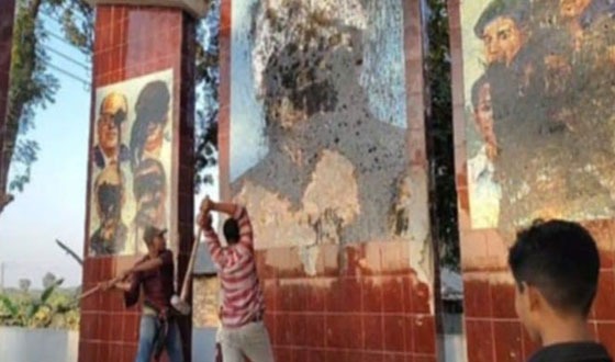 মহেশপুরে শেখ মুজিবের ম্যুরাল ও আ’লীগের অফিস ভাংচুর
