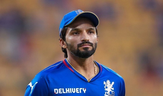 নতুন অধিনায়ক পেলো আরসিবি