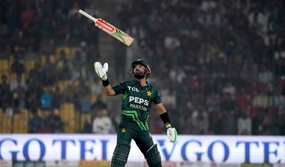 রিজওয়ান-সালমানের ব্যাটে ভর করে ফাইনালে পাকিস্তান