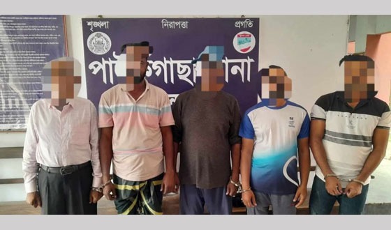পাইকগাছায় ডেভিল হান্টে গ্রেফতার ৫