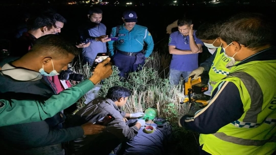 রাজশাহীর পদ্মাপাড়ে মুখে স্কচটেপ লাগানো অজ্ঞাত যুবকের লাশ উদ্ধার