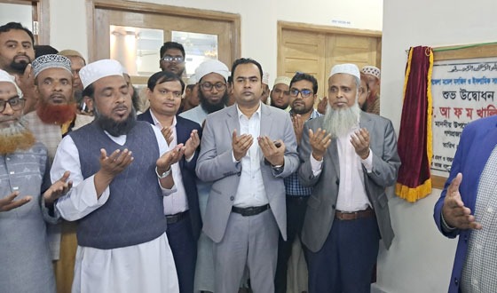 বাগেরহাটে আনুষ্ঠানিকভাবে মডেল মসজিদের উদ্বোধন