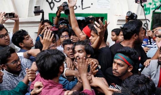 বেসরকারি বিশ্ববিদ্যালয় শিক্ষার্থীদের কর্মসূচি স্থগিত, বিকালে যৌথ সংবাদ সম্মেলন