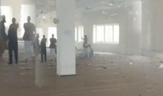 পাকিস্তানে মসজিদে বিস্ফোরণ!