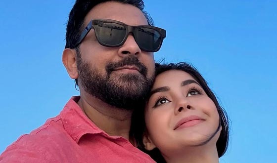 রোমান্টিক মুডে মধুচন্দ্রিমায় তাহসান-রোজা