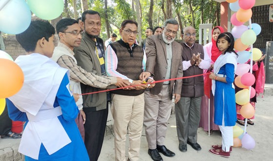 সাতক্ষীরার ডিবি গার্লস হাইস্কুলে ক্রীড়া ও সাংস্কৃতিক প্রতিযোগিতা