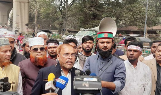 এবার ২৪ ঘণ্টার আল্টিমেটাম দিলেন মাদ্রাসার শিক্ষকরা