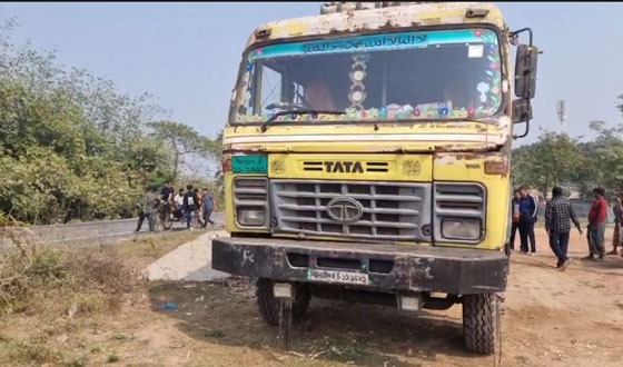 গাংনীতে ট্রাকের ধাক্কায় স্কুল ছাত্র নিহত