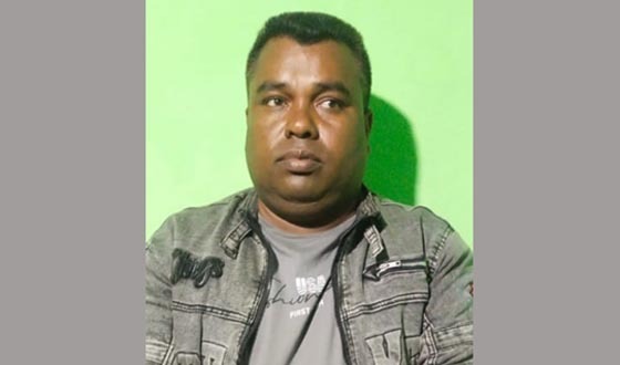 শীর্ষ সন্ত্রাসী সাগরের অত্যাচারে রামপালে অতিষ্ঠ সাধারণ মানুষ