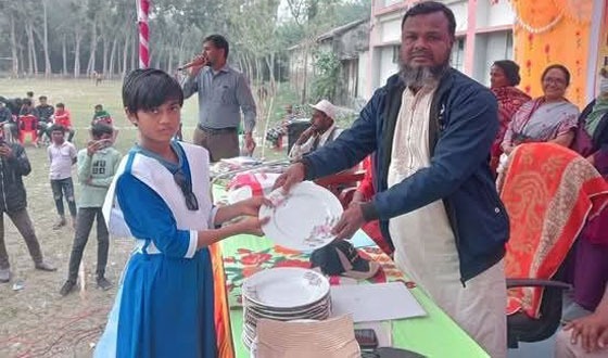 ডুমুরিয়ার মিকশিমিল রুদাঘরা উচ্চ বিদ্যালয়ের ক্রীড়া প্রতিযোগিতা