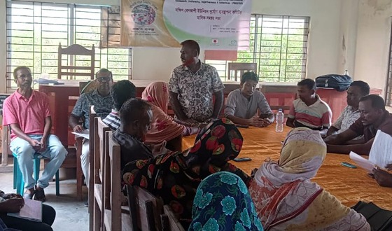 কয়রার দক্ষিণ বেদকাশি ইউনিয়নে দুর্যোগ ব্যবস্থাপনা কমিটির সভা