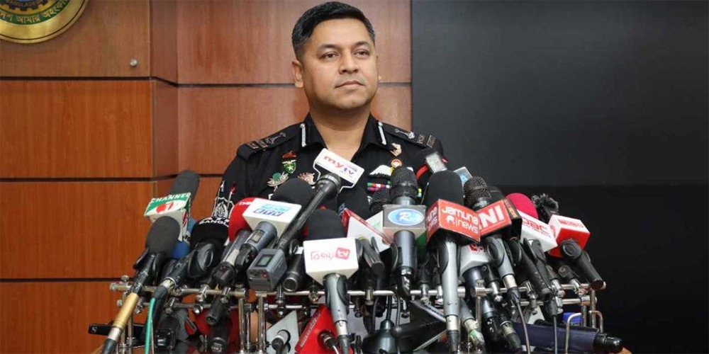 মুরাদনগরে নারীকে ধর্ষণ-নিগ্রহ: ‘মব সৃষ্টি করতে ইমোর মাধ্যমে বার্তা পাঠায় শাহ পরান’