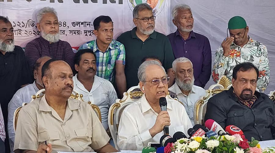 জাতীয় পার্টিতে অস্থিরতা: জি এম কাদেরের সিদ্ধান্ত প্রত্যাখ্যান তিন শীর্ষ নেতার