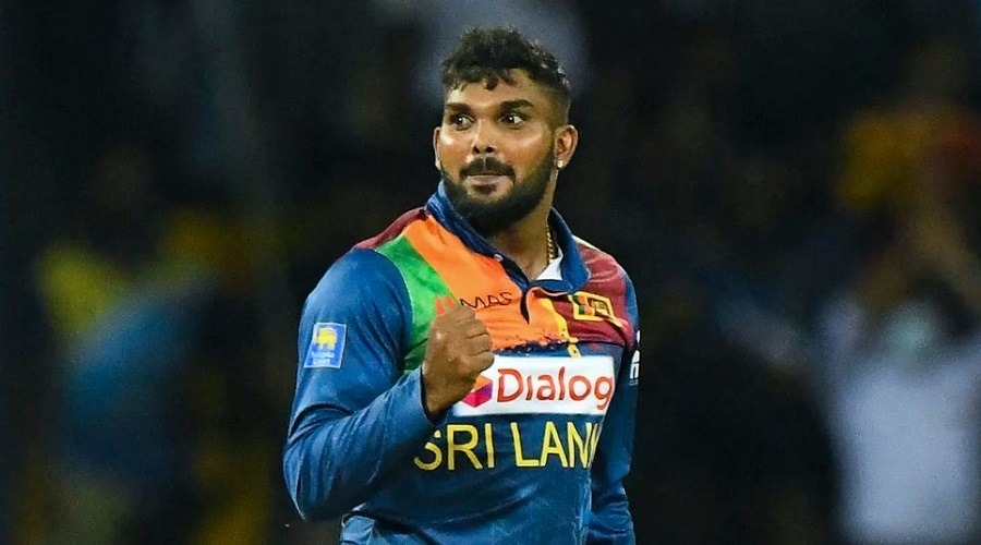 ইনজুরিতে টি-টোয়েন্টি দল থেকে ছিটকে গেলেন হাসারাঙ্গা