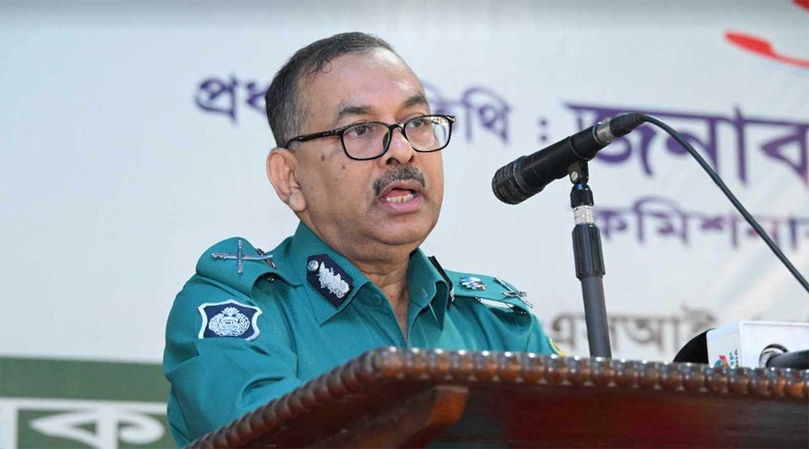 অপরাধীদের কঠোর ভাবে দমন করতে হবে: ডিএমপি কমিশনার