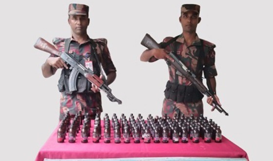 বিরলে ৯৪ বোতল ফেন্সিডিল উদ্ধার