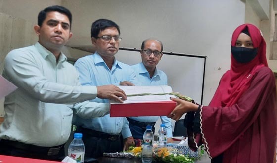 কালীগঞ্জে ২৯ জন মেধাবী শিক্ষার্থীকে পুরস্কার প্রদান