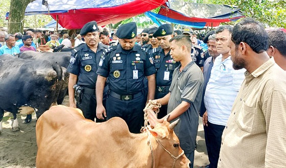 নীলফামারীতে র‌্যাবের তৎপরতা, জাল টাকা রোধে বুথ স্থাপন